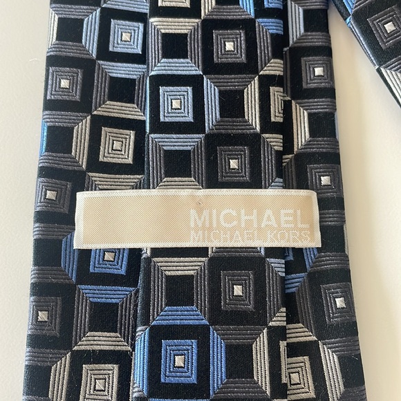 Michael Kors Silk Tie - Picture 6 of 7